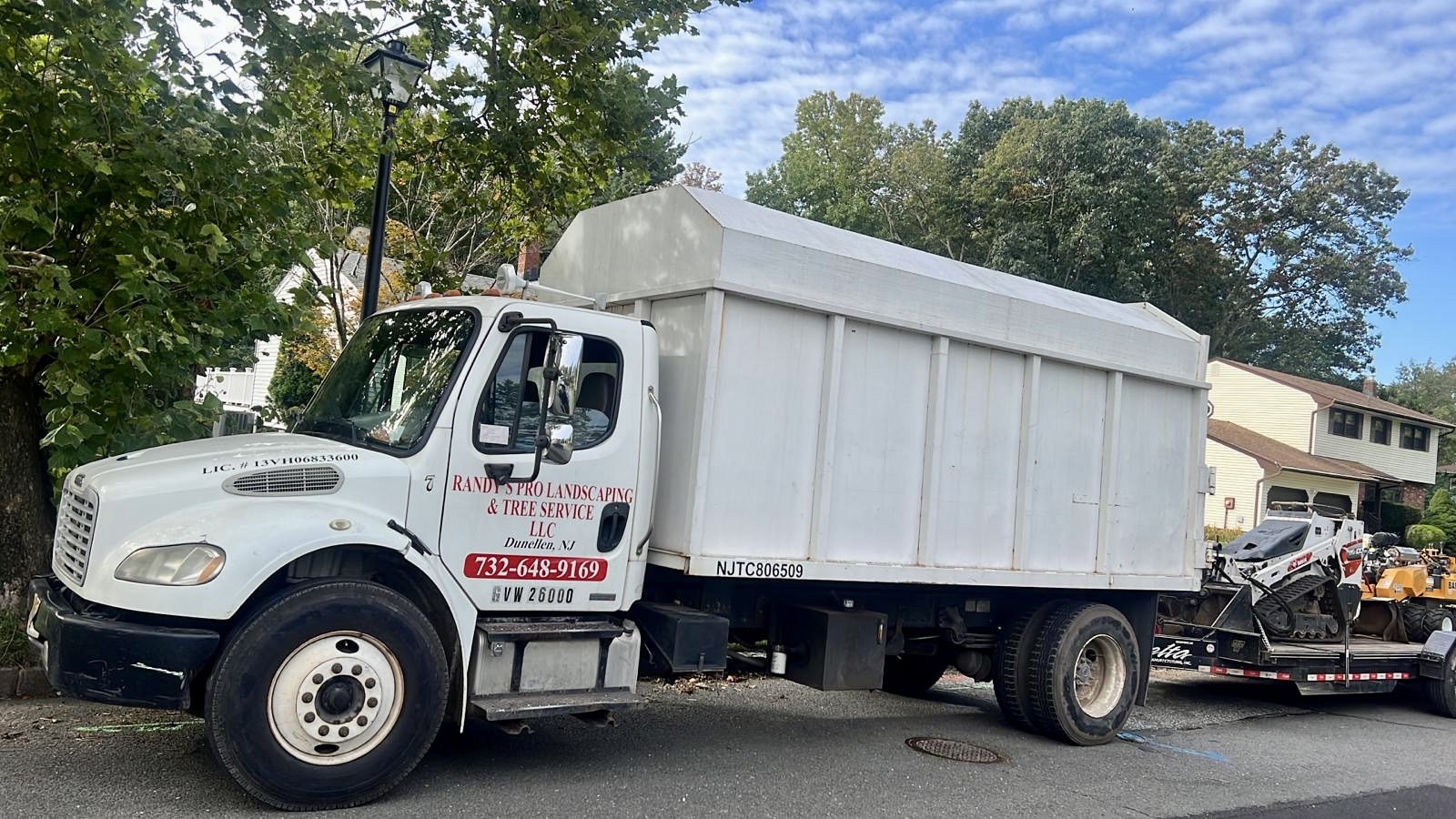 Tree Service in East Brunswick,NJ on Puritan Rd